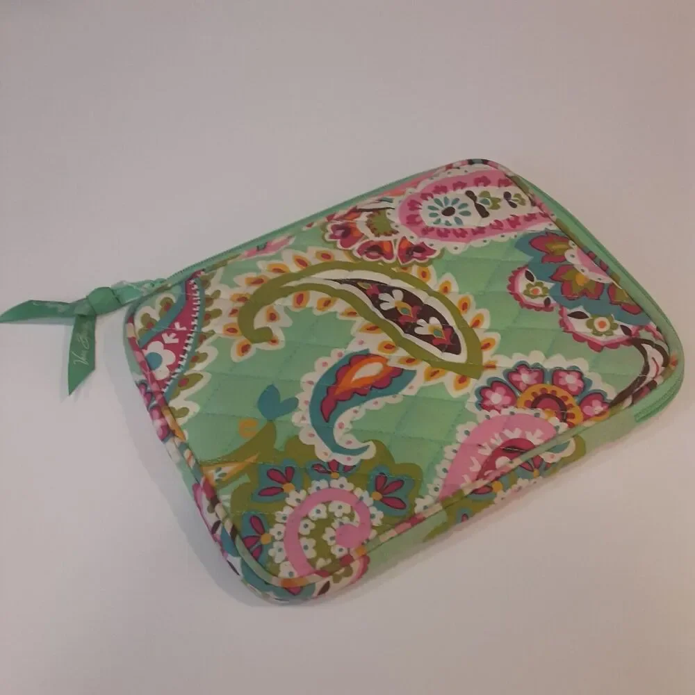 Vera Bradley Ipad/Tablet Case Paisley Floral